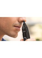 ⁦فيليبس طقم ماكينة تشذيب شعر الأنف والأذن NT5000 أسود أسود 13 جرام أسود 13جرام⁩ - الصورة ⁦5⁩