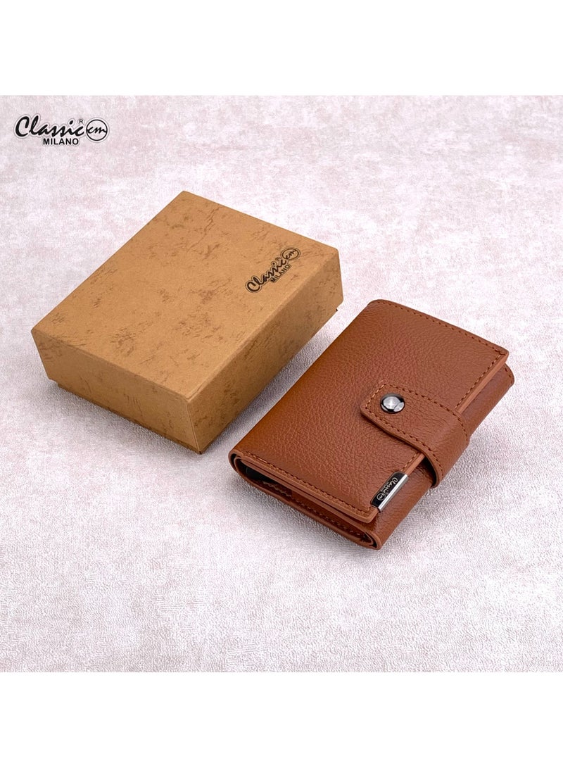 de4cc5ee-5383-4c09-87d9-bf8da69b7277.jpg كلاسيك ميلانو محفظة كلاسيك ميلانو بحماية RFID للرجال والنساء - حامل بطاقات أوتوماتيكي بتصميم بوب أب - محفظة بطاقات آمنة ومدمجة للرجال - محفظة أنيقة للرجال والنساء - الصورة 1