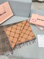 Brown double-sided scarf - Image 5