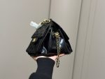 CHANEL 26、22 Handbag - Image 9