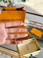 Color Blossom BB Sun Pendant, Pink Gold, Cornelian and Diamond - Image 7