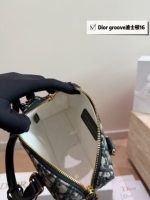 Dior Groove 17 Nano Bag - Image 3