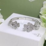 Frivole bracelet, 7 flowers, medium model - Image 5