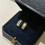 Circular diamond stud earrings - Image 5