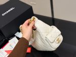 Chanel 25C white hobo bag - Image 4
