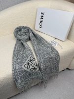 Anagram scarf in wool and cashmere grey - Image 2