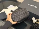 CHANEL 26、22 Handbag - Image 11