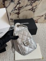 Chanel 25s hobo silver - Image 5
