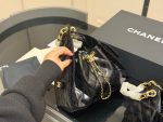 CHANEL 26、22 Handbag - Image 3