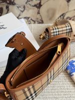 Burberry Retro Shoulder Bag - Image 2