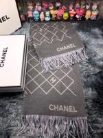 CHANEL Gray plaid scarf set