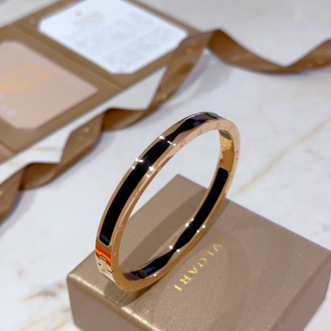 2ea89d128b7514ec39216e83db4913d1.jpg B.zero1 Bracelet - Image 1