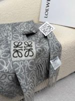 Anagram scarf in wool and cashmere grey - Image 5