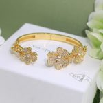 Frivole bracelet, 7 flowers, medium model - Image 13