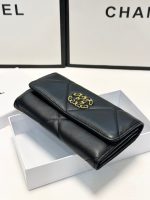 CHANEL purse - Image 4