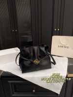 Flamenco clutch in nappa calfskin - Image 5