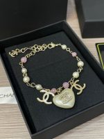 Custom-made Chanel pearl bracelet - Image 6