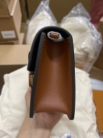 Dauphine Chain Wallet - Image 3