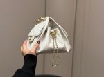 CHANEL 26、22 Handbag white - Image 5