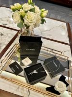 Bouton de Camélia transformable necklace - Image 10