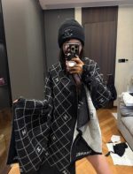 CHANEL Wool Black & White - Image 8