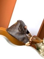 BUMBAG Bag - Image 7