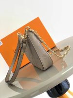 Easy Pouch On Strap - Image 3