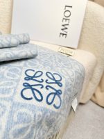 Anagram scarf in wool and cashmere blue - Image 7