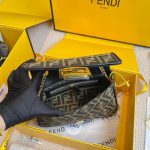 Fendi Baguette Chain Midi - Image 8