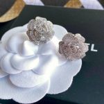 Camélia Précieux earrings - Image 3