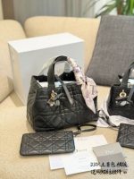 Dior Toujours Bag - Image 4