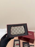 GUCCI coin purse - Image 4