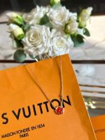 Color Blossom BB Sun Pendant, Pink Gold, Cornelian and Diamond - Image 5