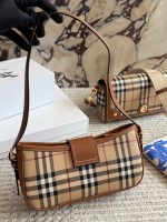 Burberry Retro Shoulder Bag - Image 5