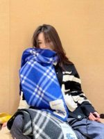 Check Wool Scarf Knight - Image 8