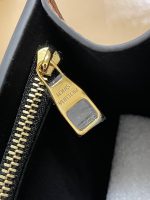 Dauphine Chain Wallet - Image 10