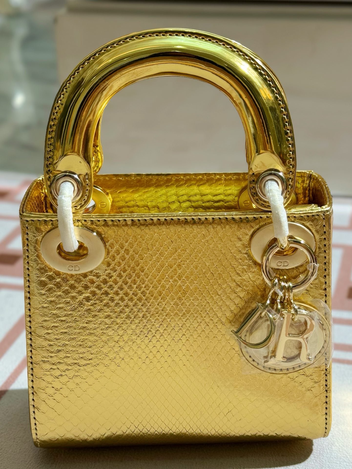 a2265b4a0a5e33d45c0cd536868a0ed14321793f.jpg 17cm - Image 1