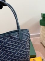 Anjou Mini Bag - Image 8