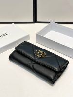 CHANEL purse - Image 7