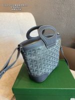Beluga Mini Bag - Image 6