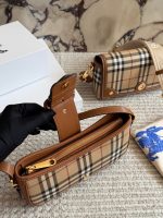 Burberry Retro Shoulder Bag - Image 8