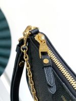 Easy Pouch On Strap - Image 7