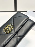 CHANEL purse - Image 8