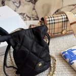 BURBERR Lucky Bucket Bag