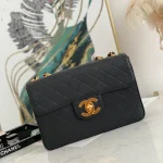 Can be one-shoulder, cross-body, handbag Size: 30.21.8cm