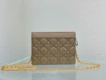 CARO woc zipped clutch size:19x14x3 model:5106 - Image 2