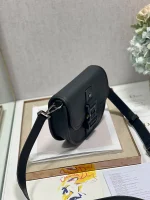 Gallop Messenger Bag Size: 20.5 x 16 x 5 cm Model: 033D - Image 3