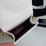 Calfskin Size: 11.5cmx17cmx4cm Ident No.: 2291 - Image 2