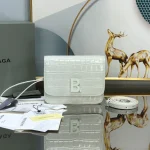 Balenciaga Model: LG-10702