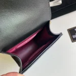 Calfskin Size: 11.5cmx17cmx4cm Ident No.: 2291 - Image 2